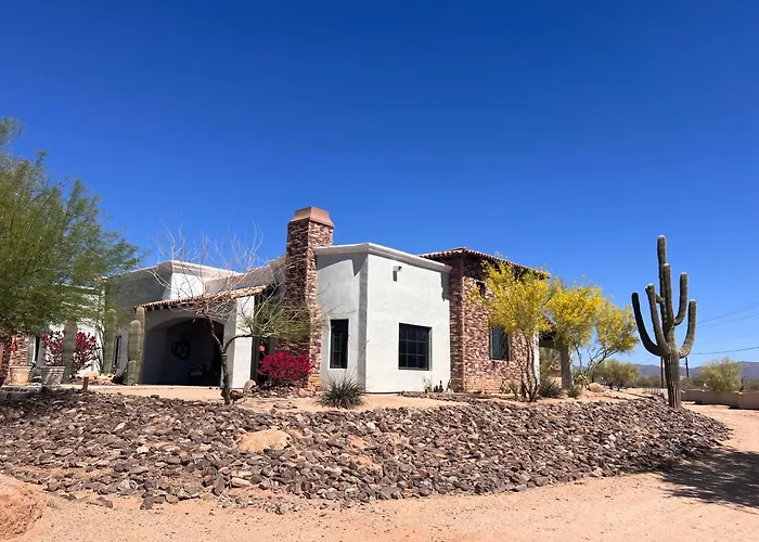 Shah Ranch Farm stay